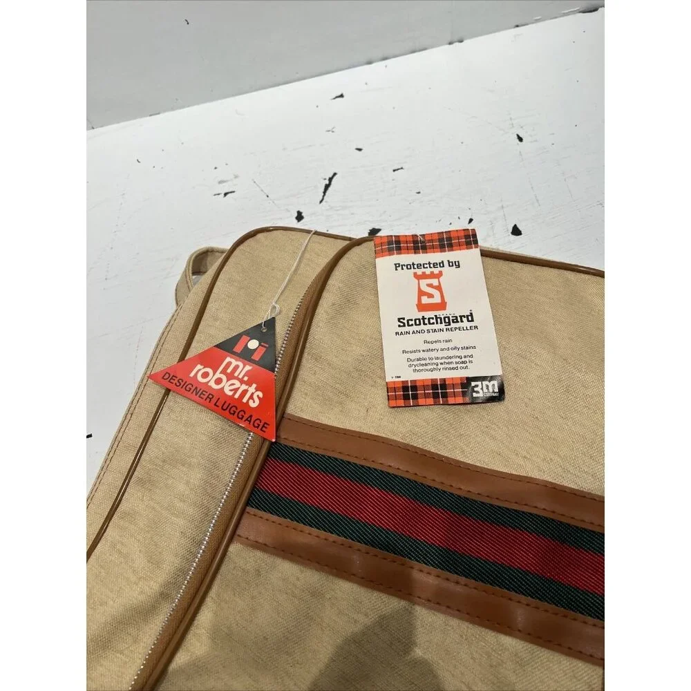 Mr Roberts RARE‎ Vtg Beige  Carry On Travel Bag w/ Green Red “Status Stripe”
